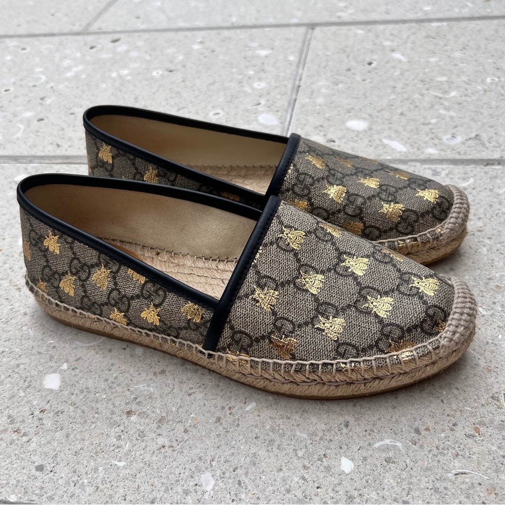 Beige/ebony diagonal matelassé Original GG canvas with gold bees